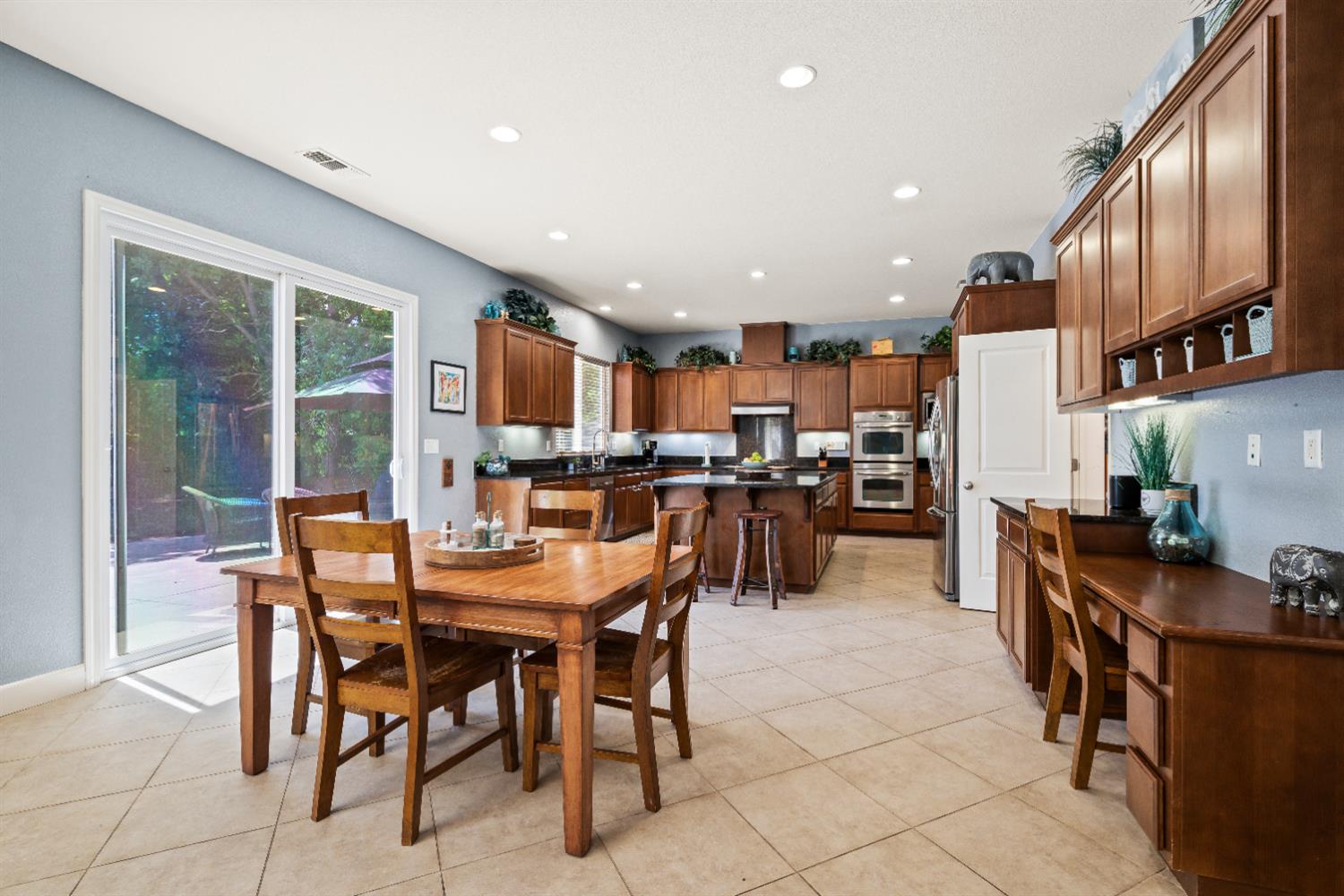 Detail Gallery Image 18 of 53 For 2100 Wyckford Blvd, Rocklin,  CA 95765 - 5 Beds | 4 Baths