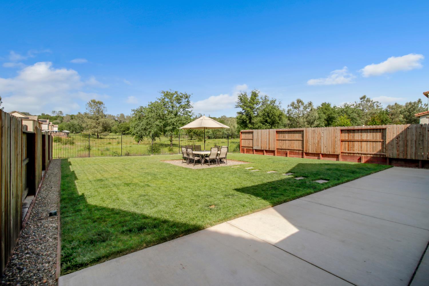 Detail Gallery Image 35 of 44 For 524 Lupine Dr, Ione,  CA 95640 - 4 Beds | 2/1 Baths