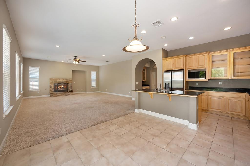 Detail Gallery Image 36 of 87 For 5729 Northborough Dr, Sacramento,  CA 95835 - 4 Beds | 3/1 Baths