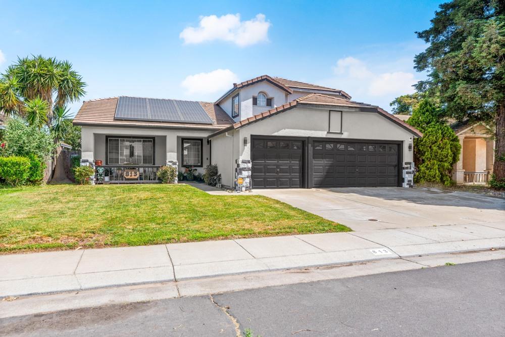 Detail Gallery Image 3 of 52 For 813 Sugar Pine Dr, Lathrop,  CA 95330 - 4 Beds | 3 Baths