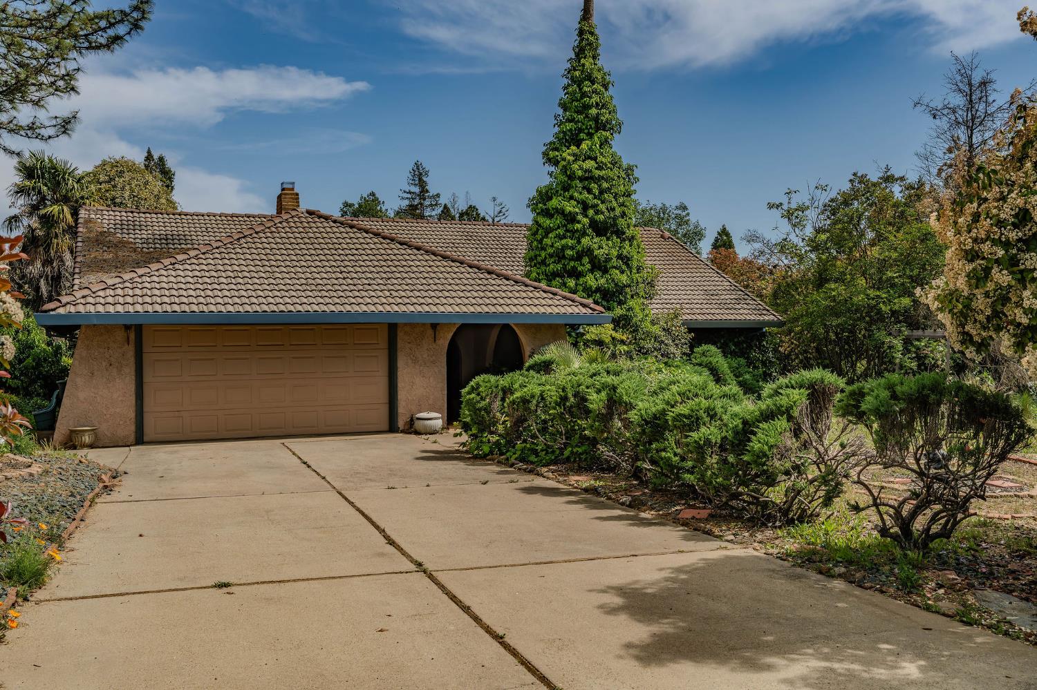 Detail Gallery Image 1 of 28 For 10896 Sutter Circle, Sutter Creek,  CA 95685 - 3 Beds | 2 Baths