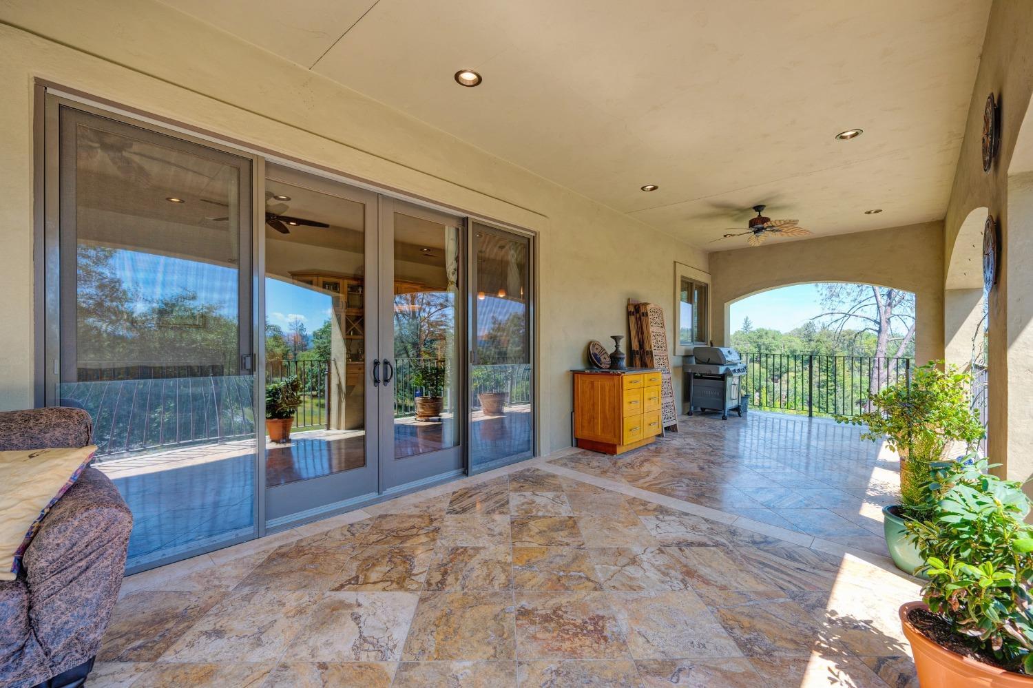 Detail Gallery Image 32 of 53 For 4026 Brinks Ln, Cool,  CA 95614 - 3 Beds | 4 Baths