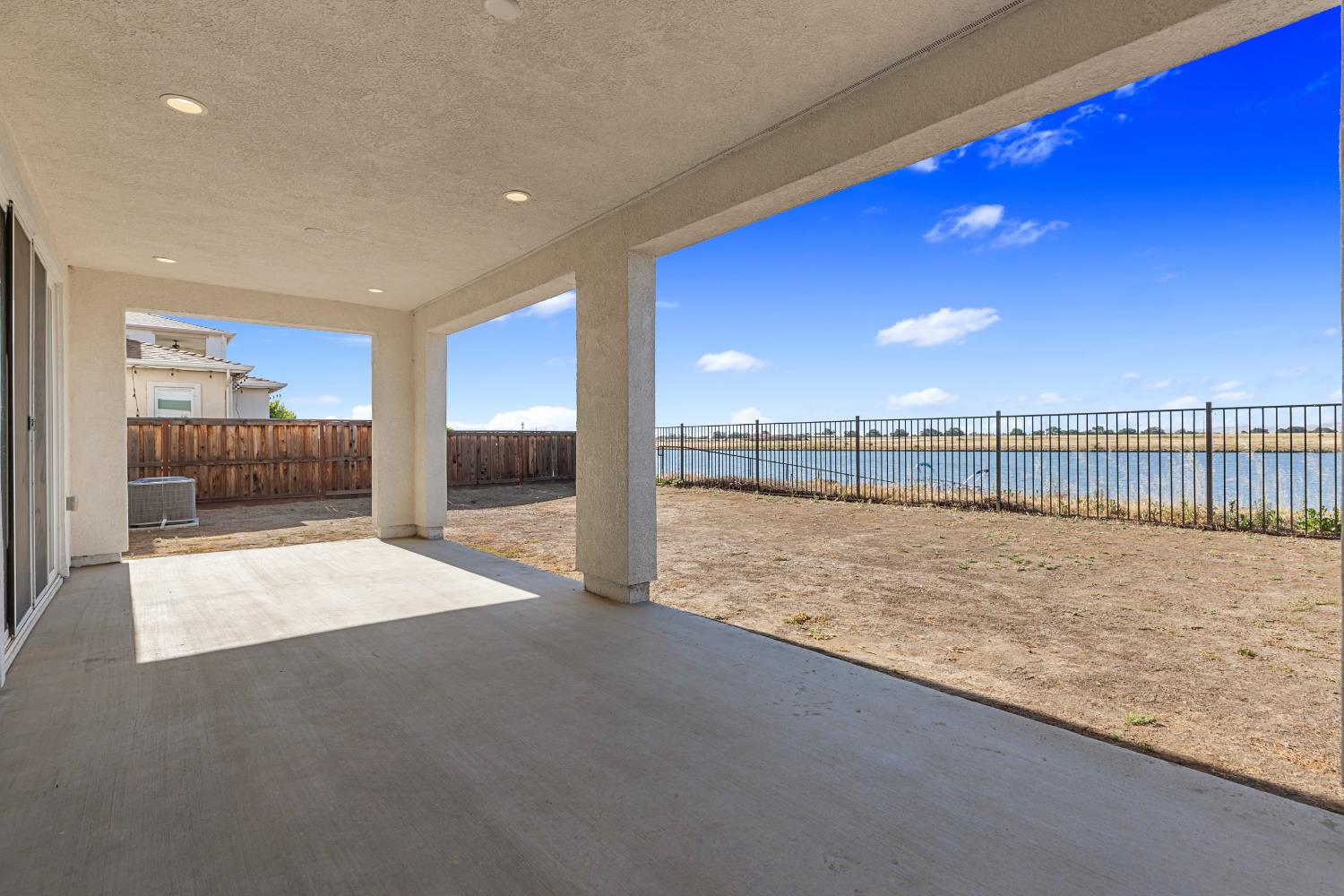 Detail Gallery Image 37 of 48 For 1674 Locksley Dr, Lathrop,  CA 95330 - 4 Beds | 3 Baths