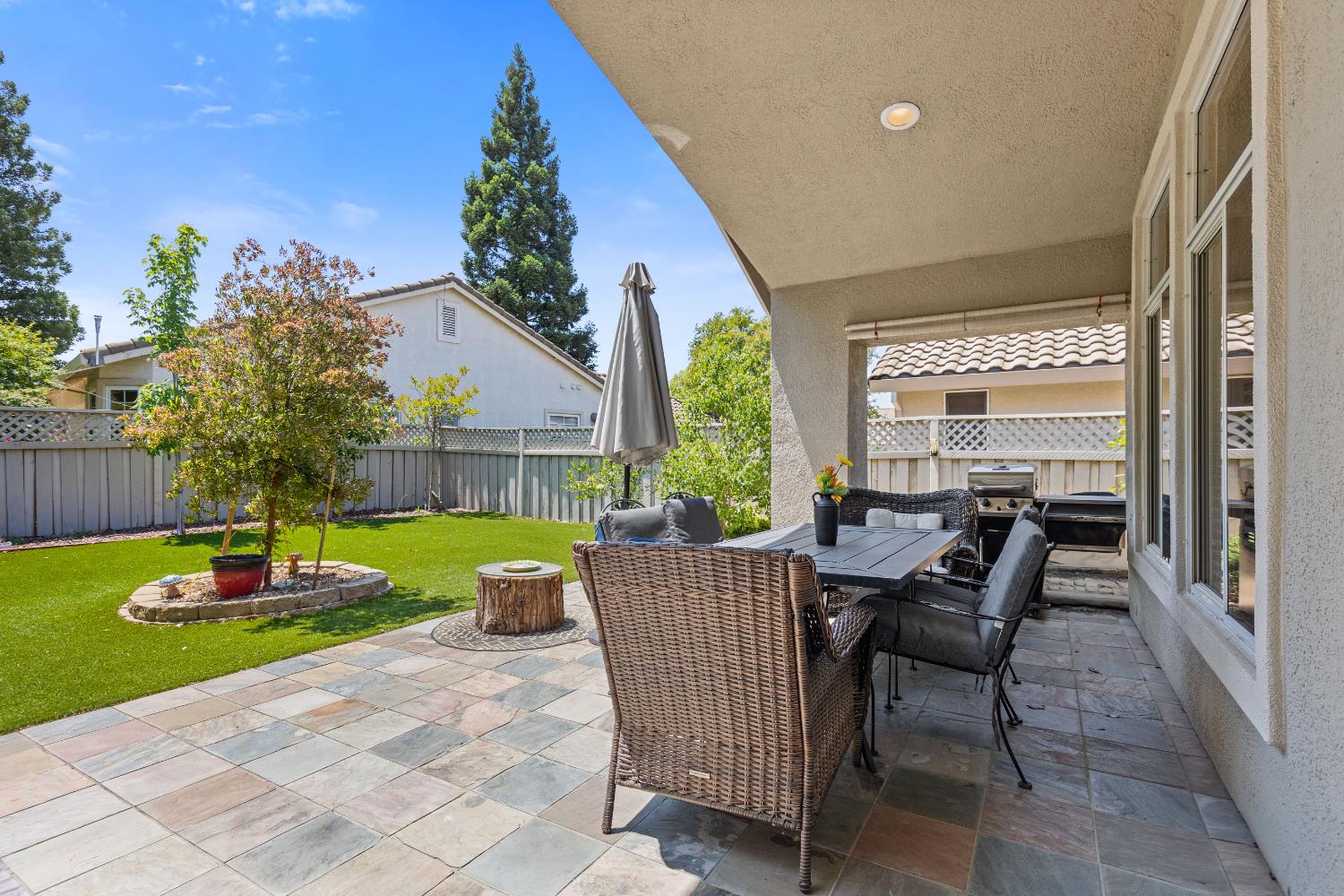 Detail Gallery Image 8 of 51 For 5449 Campcreek Loop, Roseville,  CA 95747 - 2 Beds | 2 Baths