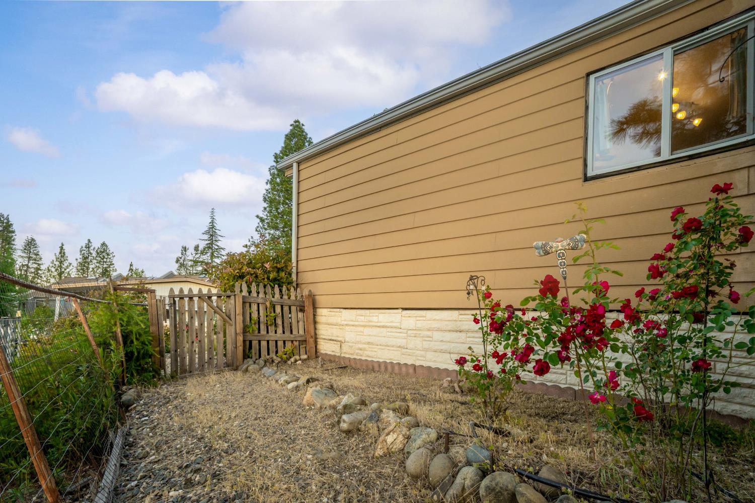 Detail Gallery Image 39 of 51 For 1567 Mulberry Dr, Grass Valley,  CA 95945 - 2 Beds | 2 Baths