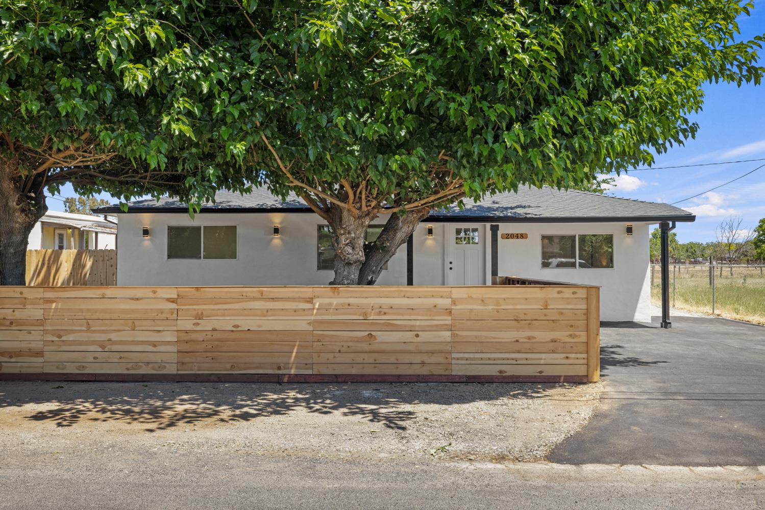 Detail Gallery Image 3 of 49 For 2048 Nord Ave, Stockton,  CA 95215 - 3 Beds | 2 Baths