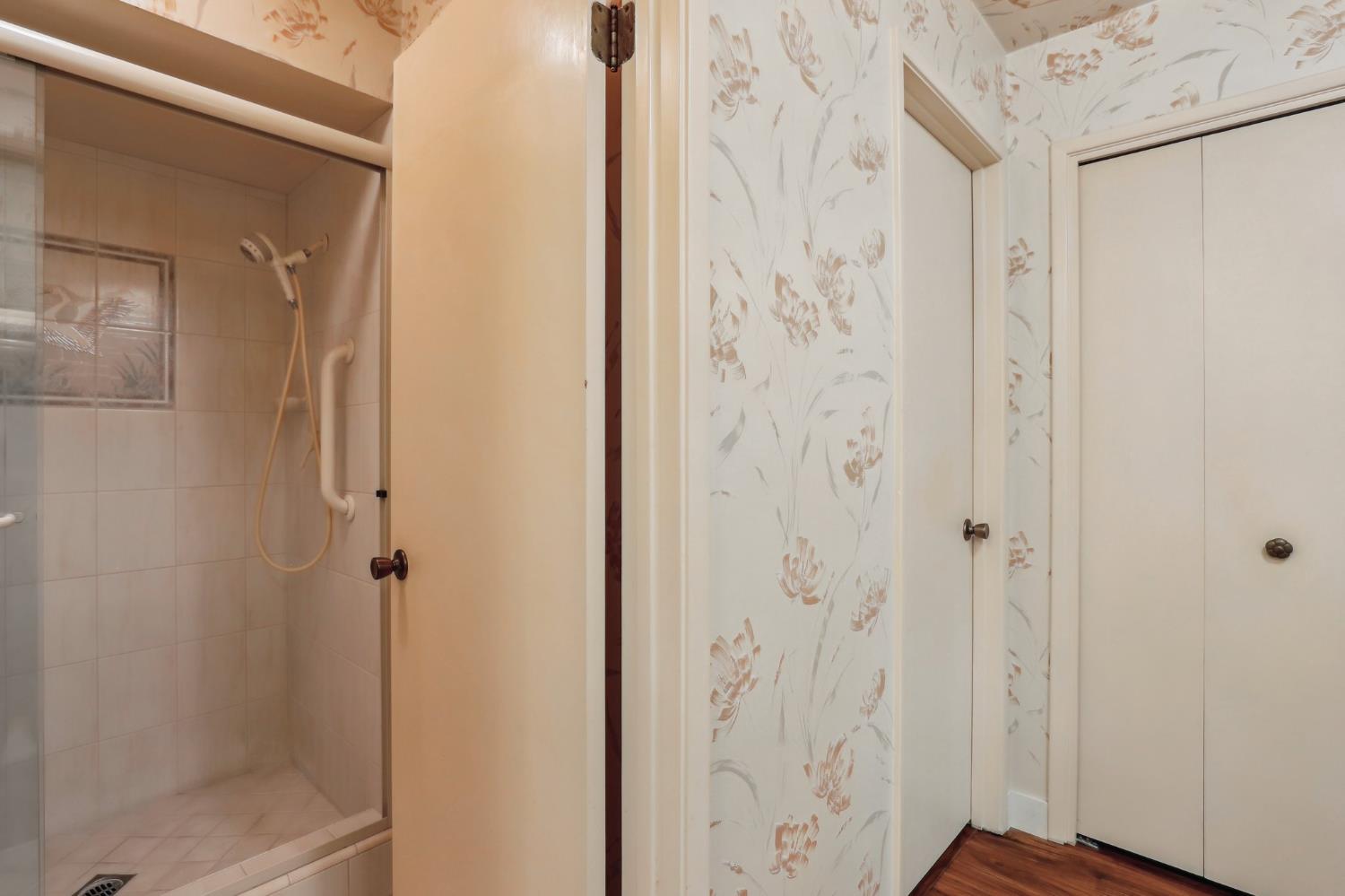 Detail Gallery Image 30 of 47 For 84 Riverknoll Pl, Carmichael,  CA 95608 - 2 Beds | 2/1 Baths