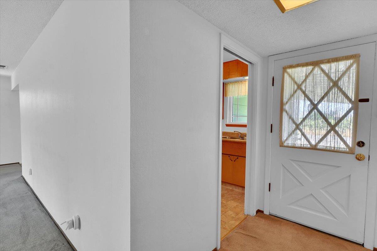 Detail Gallery Image 5 of 33 For 2410 N Township Rd, Yuba City,  CA 95993 - 3 Beds | 2 Baths