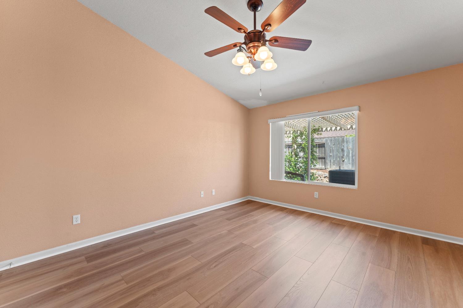 Detail Gallery Image 17 of 35 For 807 Harding Pl, Wheatland,  CA 95692 - 3 Beds | 2 Baths