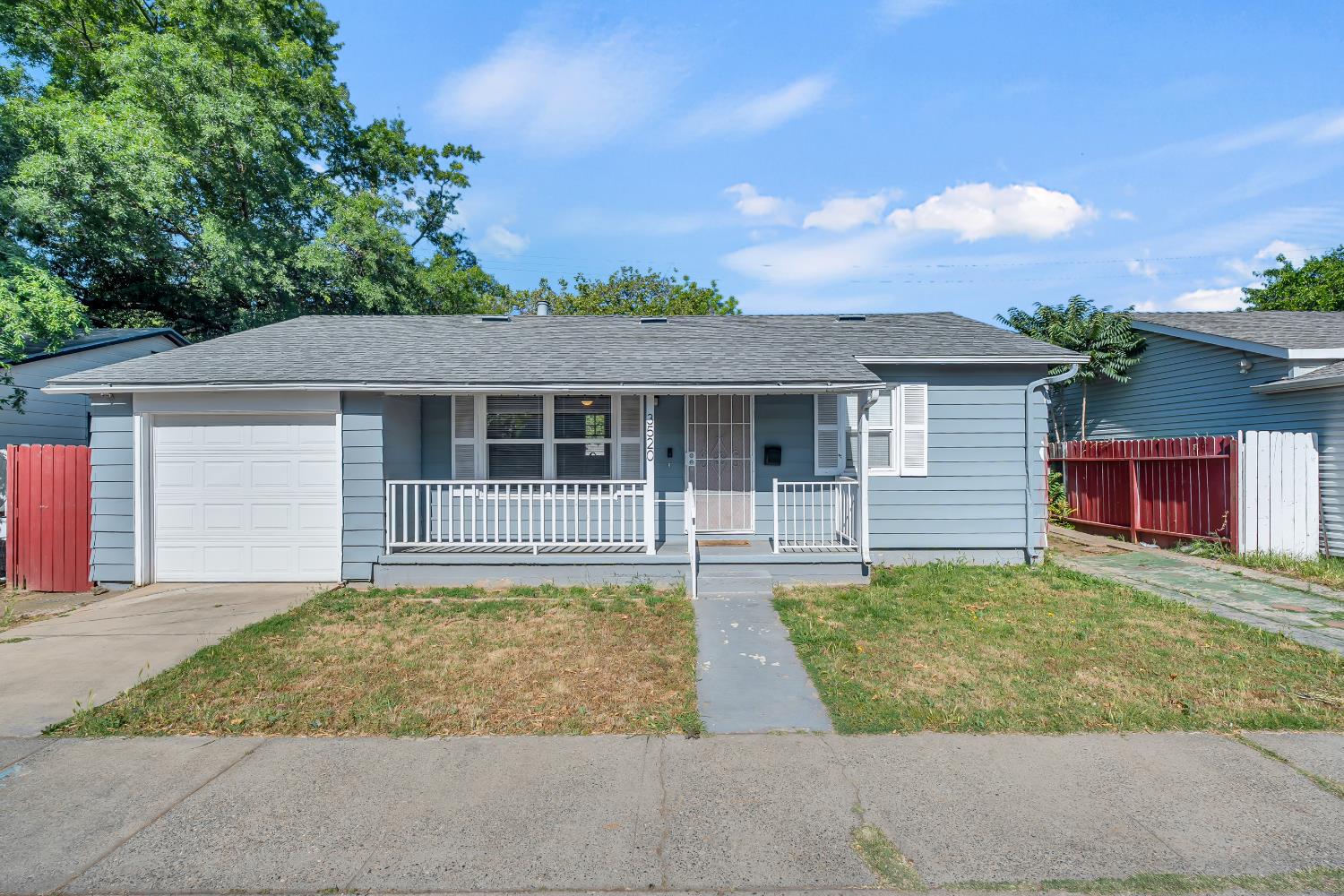 Detail Gallery Image 1 of 33 For 3520 San Jose Way, Sacramento,  CA 95817 - 2 Beds | 1 Baths
