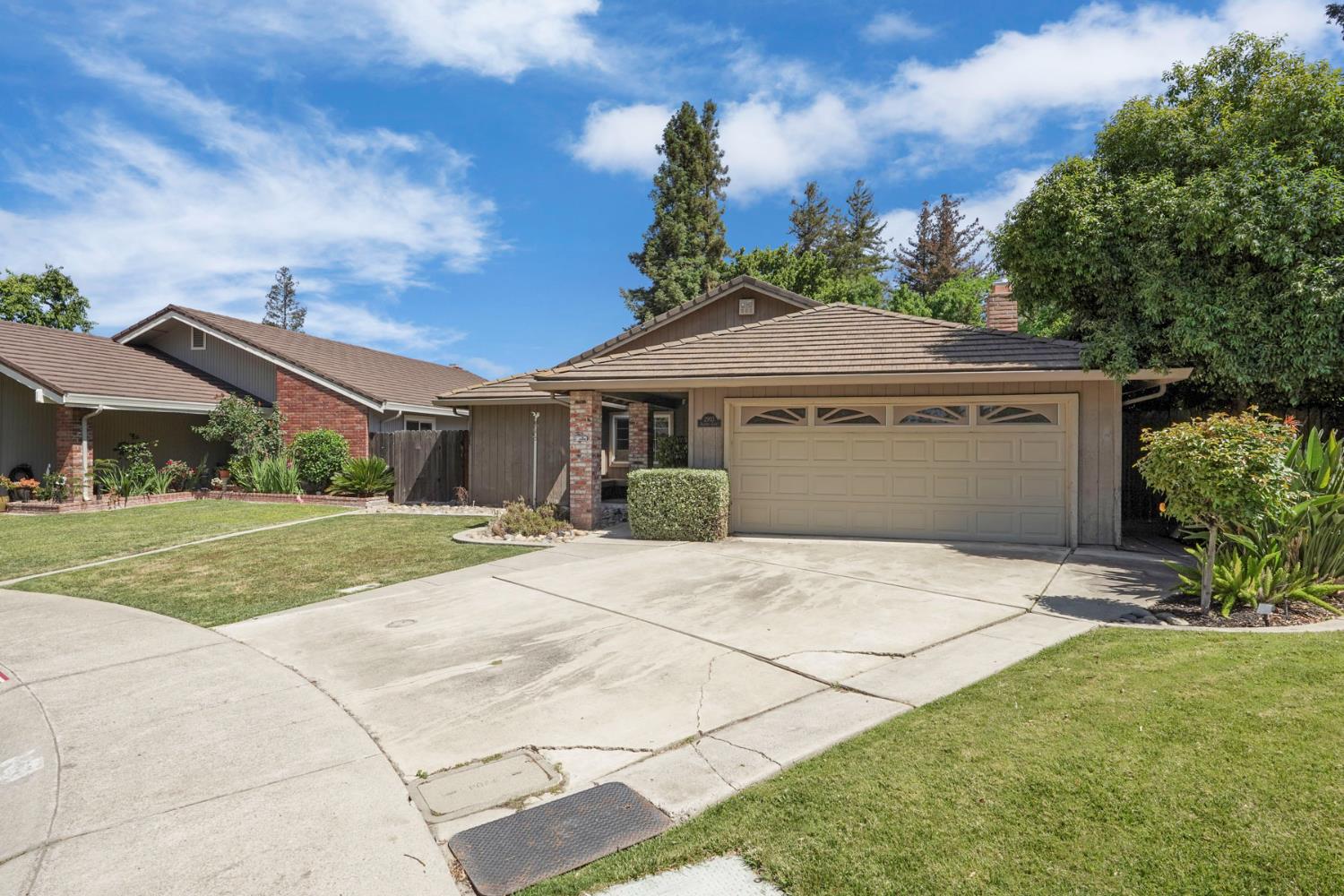 Detail Gallery Image 3 of 43 For 2903 Raintree Ct., Stockton,  CA 95219 - 3 Beds | 2 Baths