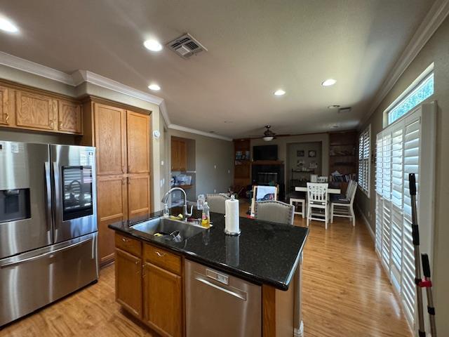 Detail Gallery Image 28 of 37 For 5896 Riverbank Cir, Stockton,  CA 95219 - 4 Beds | 3 Baths