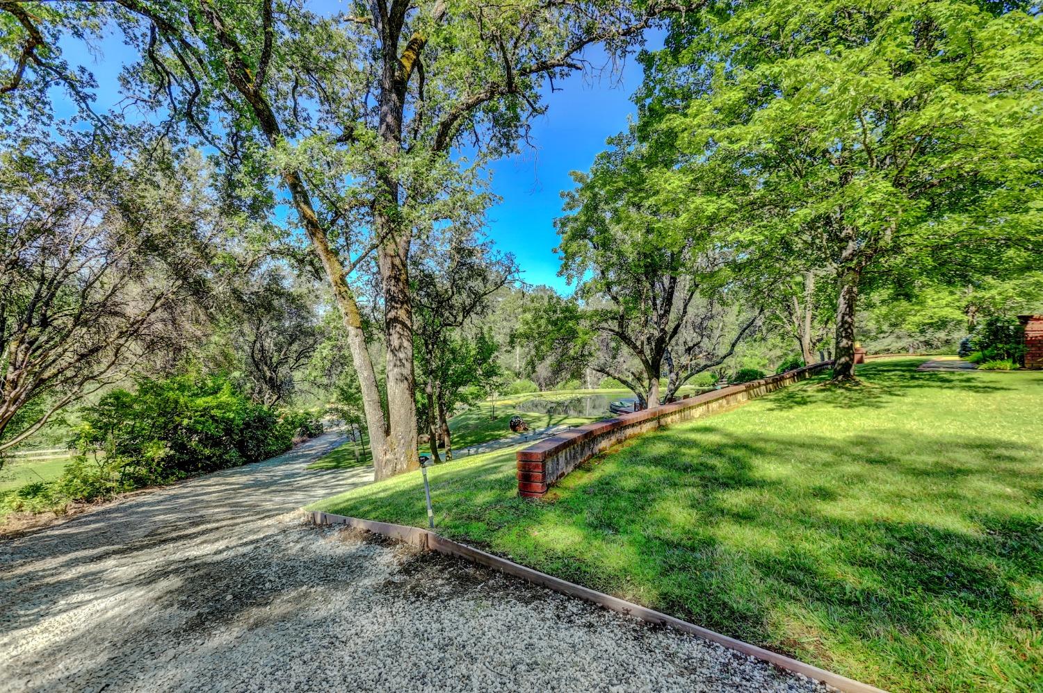 Detail Gallery Image 74 of 99 For 16949 Round Valley Cir, Grass Valley,  CA 95949 - 3 Beds | 2/1 Baths