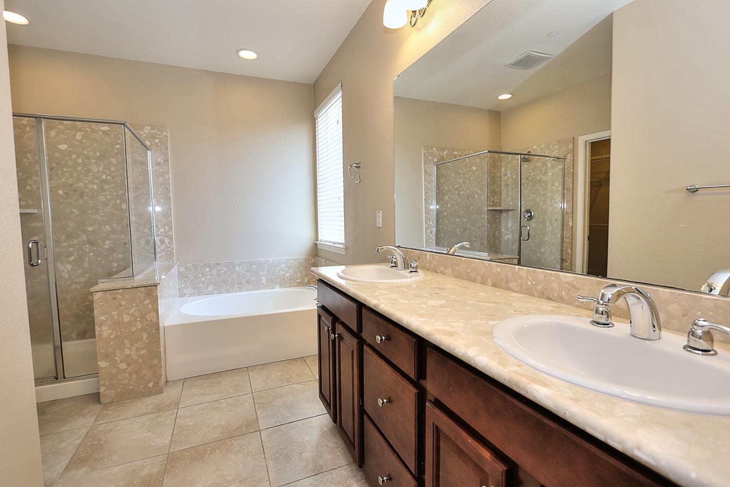 Detail Gallery Image 26 of 57 For 8012 Spiess Ct, Elk Grove,  CA 95757 - 4 Beds | 2 Baths