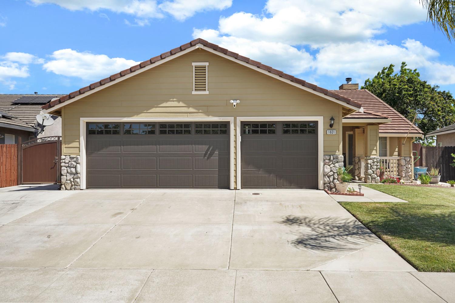 Bayberry Lane, Tracy, California image 1