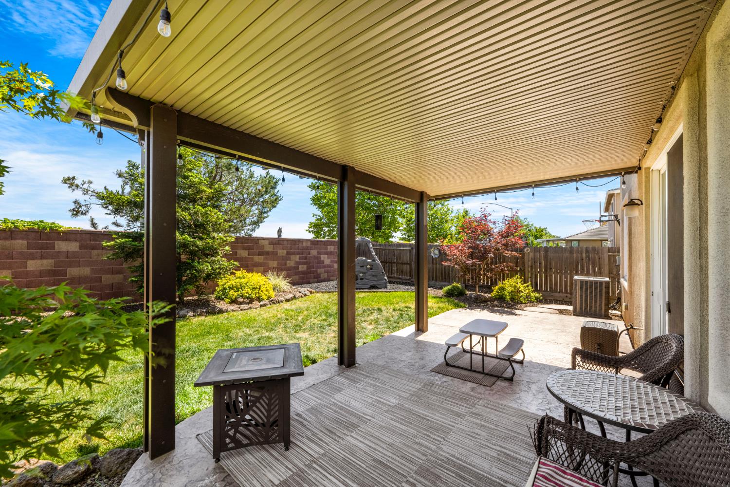 Detail Gallery Image 33 of 44 For 4811 Copper Sunset Way, Rancho Cordova,  CA 95742 - 5 Beds | 3 Baths