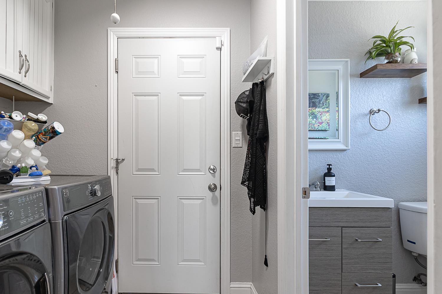 Detail Gallery Image 13 of 27 For 7579 Jade Ln, Hilmar,  CA 95324 - 3 Beds | 2/1 Baths