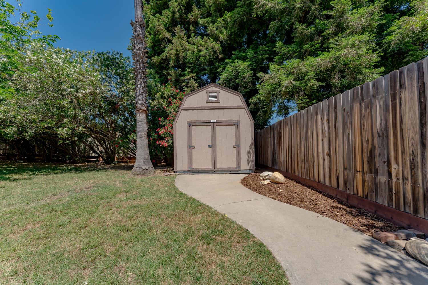 Detail Gallery Image 32 of 41 For 241 Randall Dr, Folsom,  CA 95630 - 3 Beds | 2 Baths