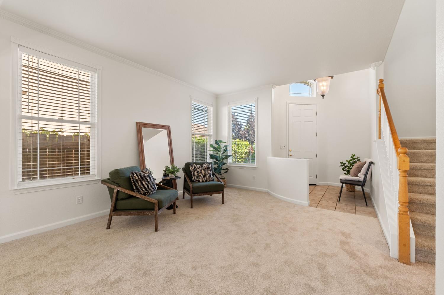 Detail Gallery Image 9 of 53 For 1889 Broadford Dr, Folsom,  CA 95630 - 4 Beds | 3 Baths