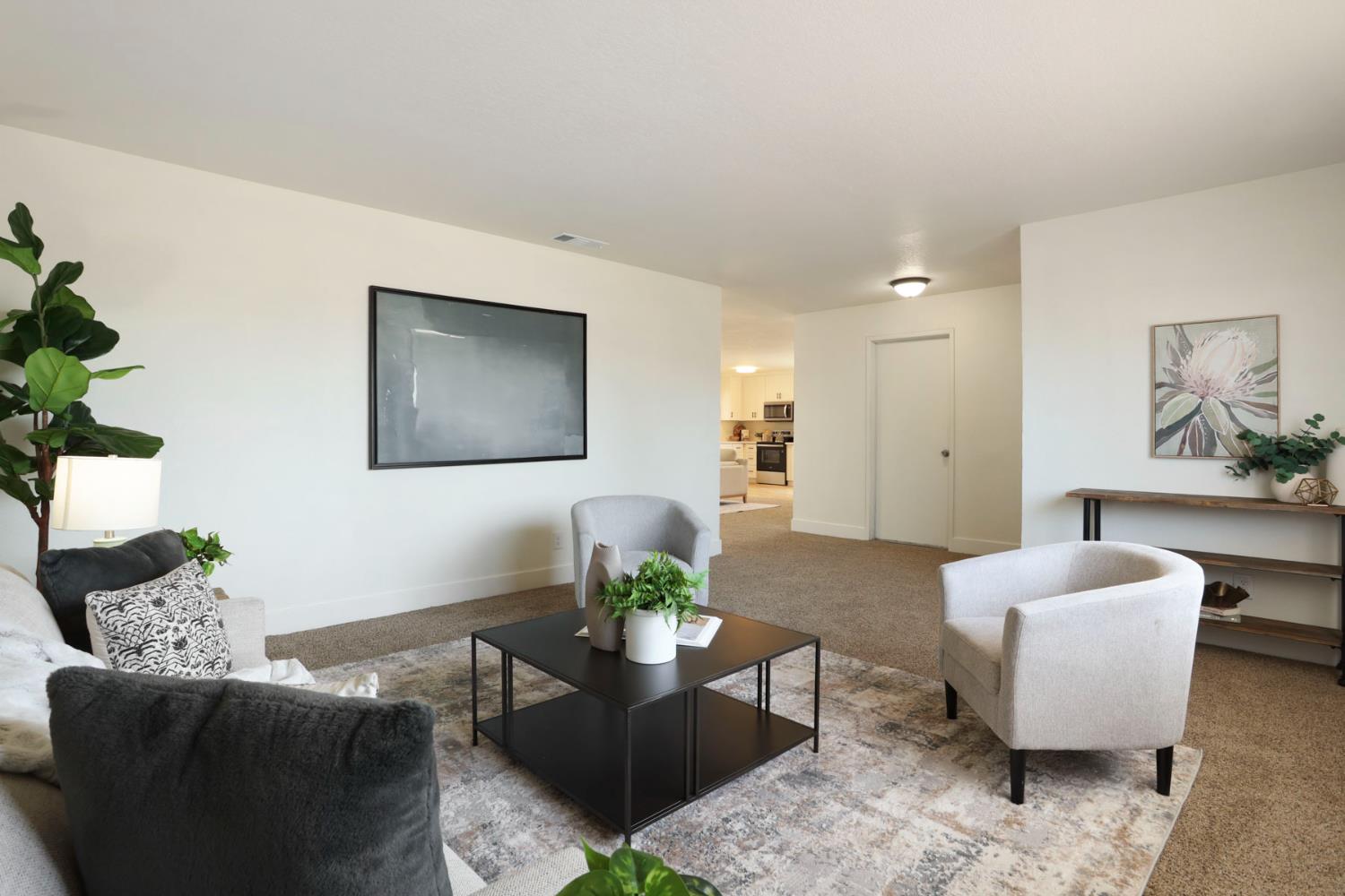 Detail Gallery Image 6 of 32 For 998 Pfister Pl, Manteca,  CA 95336 - 3 Beds | 2 Baths