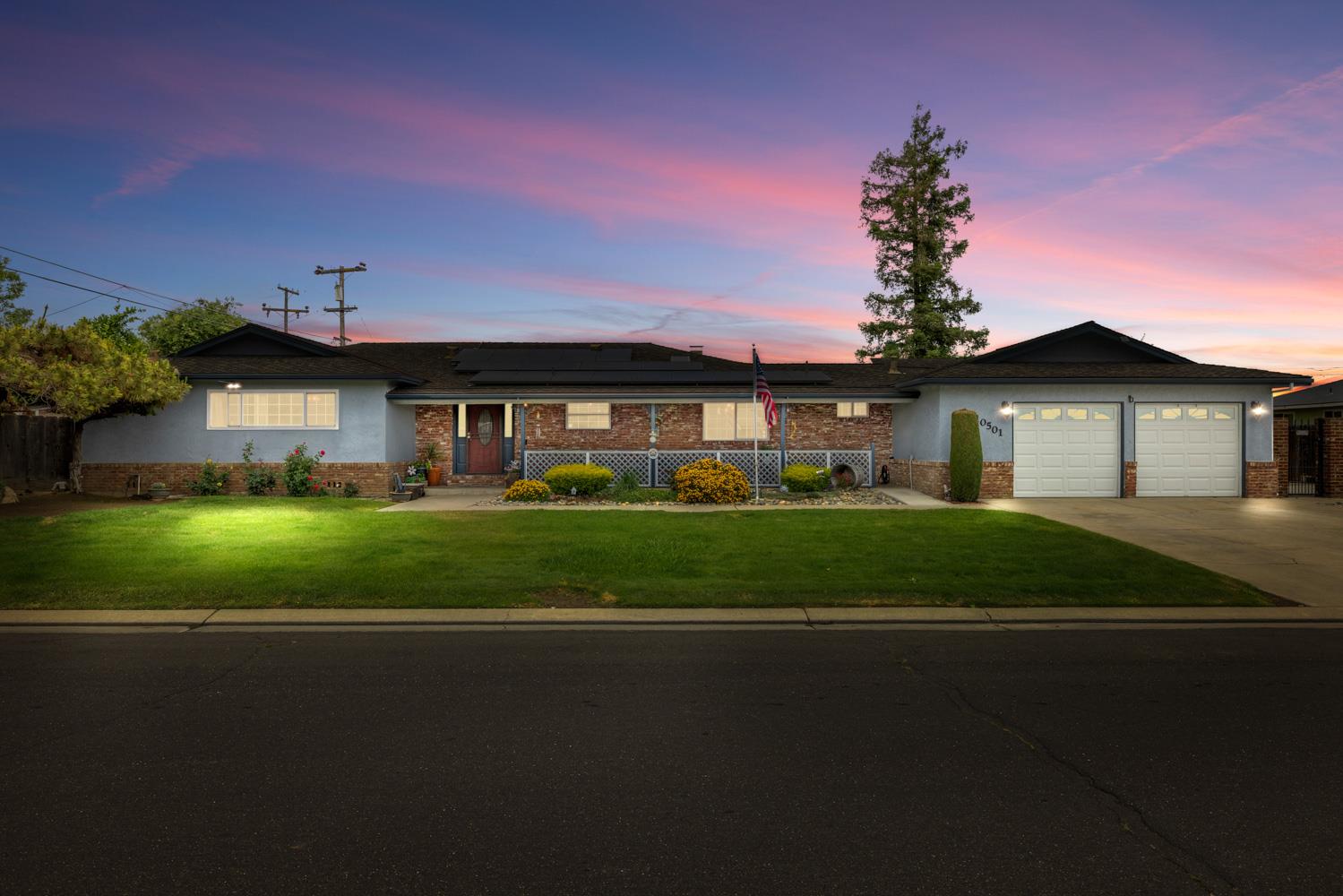 Detail Gallery Image 1 of 71 For 10501 Kimberly Dr, Manteca,  CA 95336 - 4 Beds | 3/1 Baths