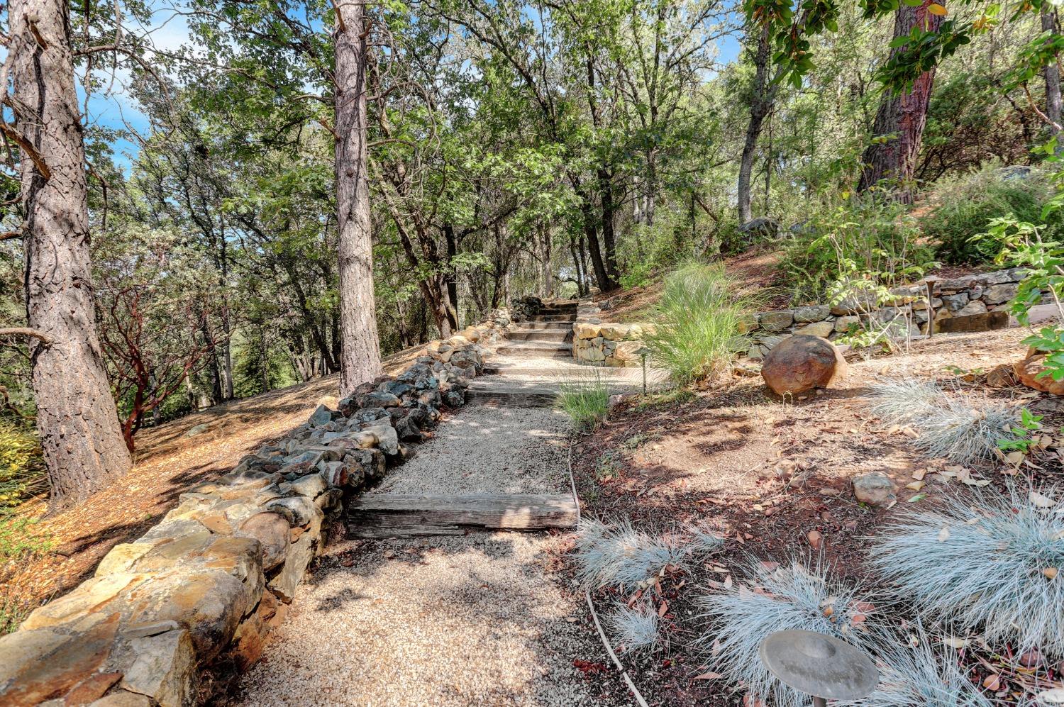 Detail Gallery Image 81 of 99 For 16949 Round Valley Cir, Grass Valley,  CA 95949 - 3 Beds | 2/1 Baths