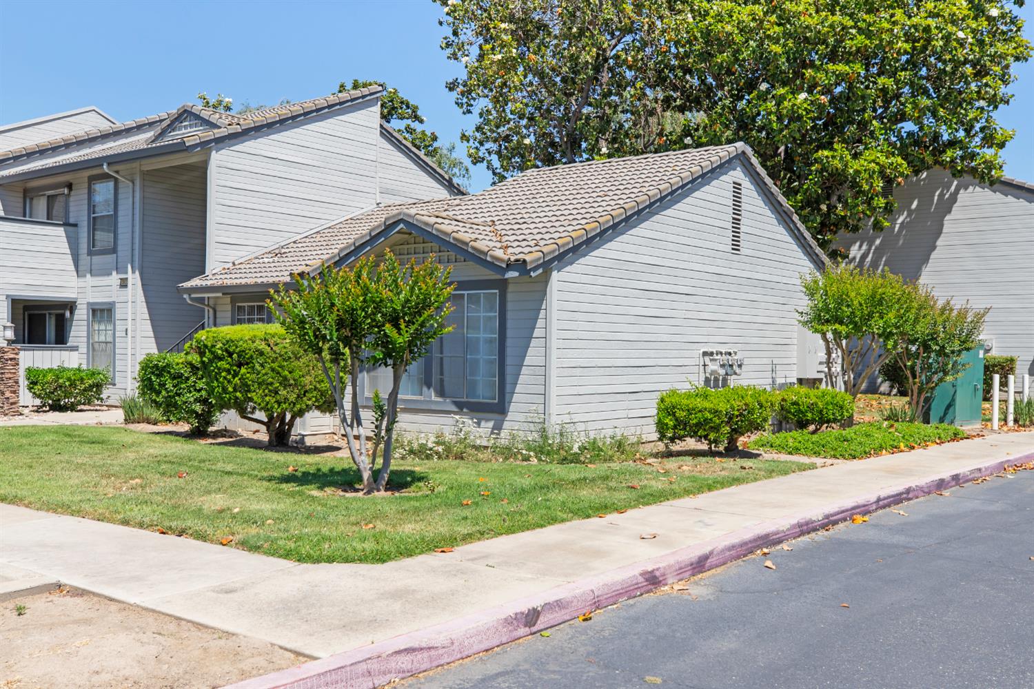 Detail Gallery Image 3 of 35 For 3933 Dale Rd a,  Modesto,  CA 95356 - 2 Beds | 2 Baths