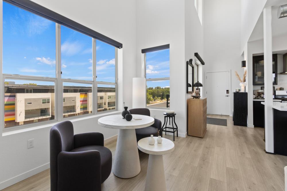 Detail Gallery Image 14 of 73 For 451 Tailoff Ln #401,  Sacramento,  CA 95818 - 2 Beds | 3 Baths