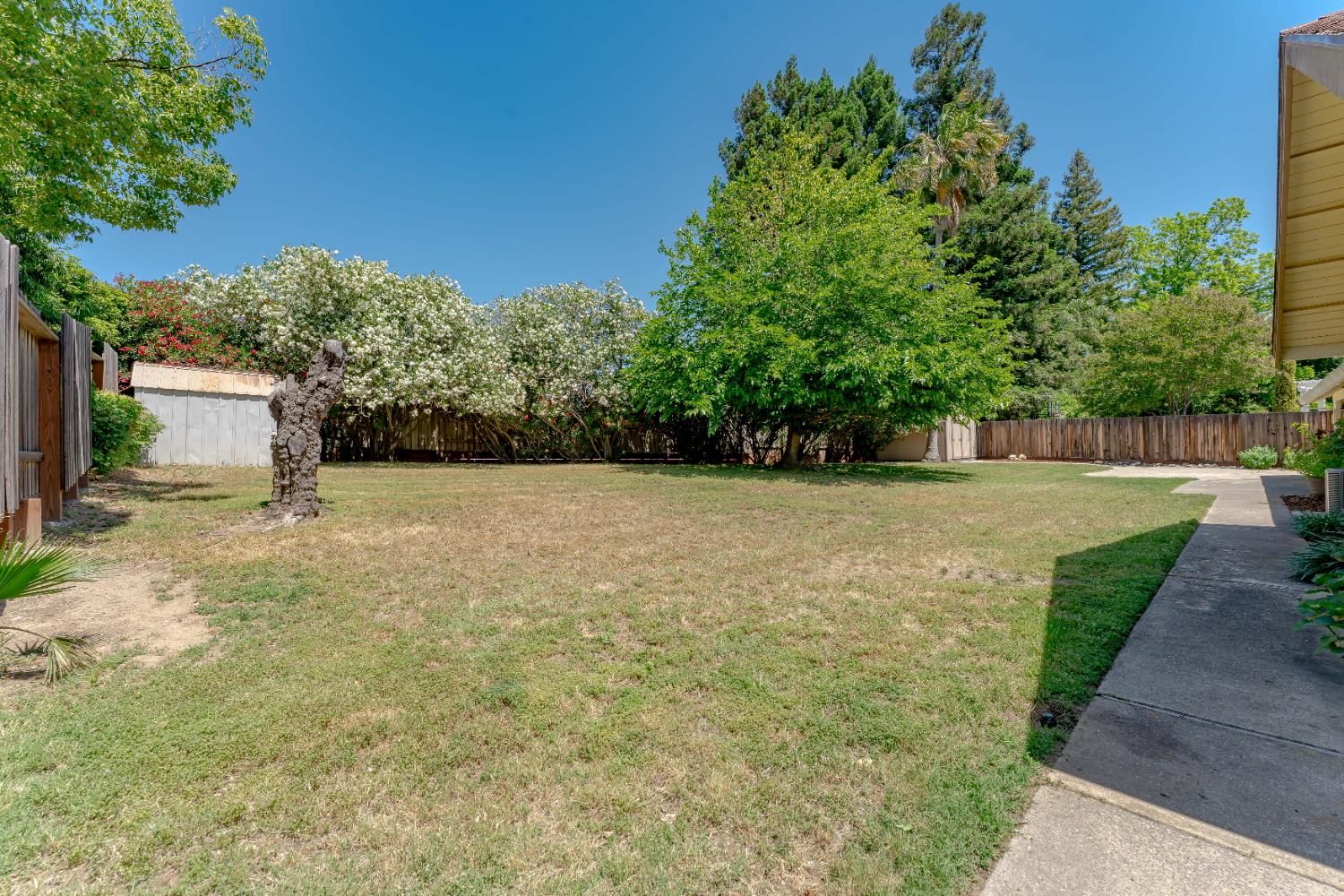 Detail Gallery Image 34 of 41 For 241 Randall Dr, Folsom,  CA 95630 - 3 Beds | 2 Baths
