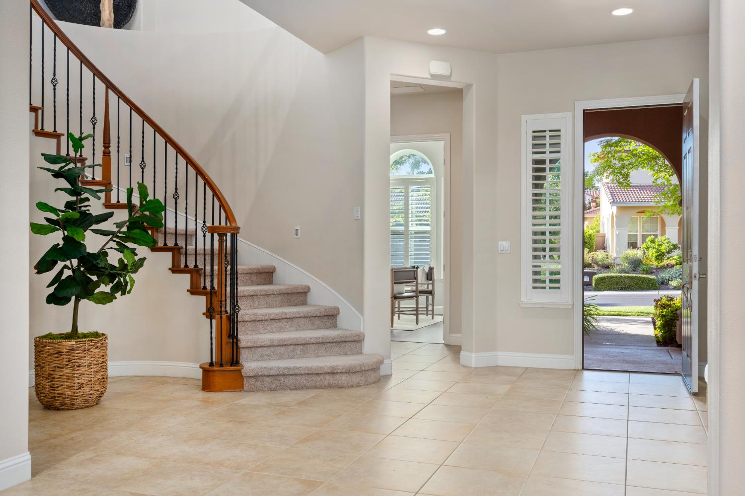 Detail Gallery Image 11 of 50 For 308 Rialto Ct, El Dorado Hills,  CA 95762 - 5 Beds | 4 Baths