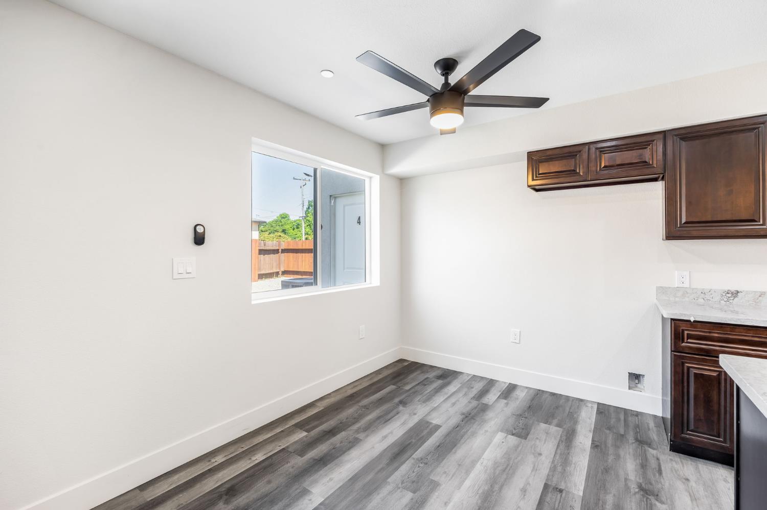 Detail Gallery Image 33 of 81 For 2409 Cava Ct, Sacramento,  CA 95825 - – Beds | – Baths