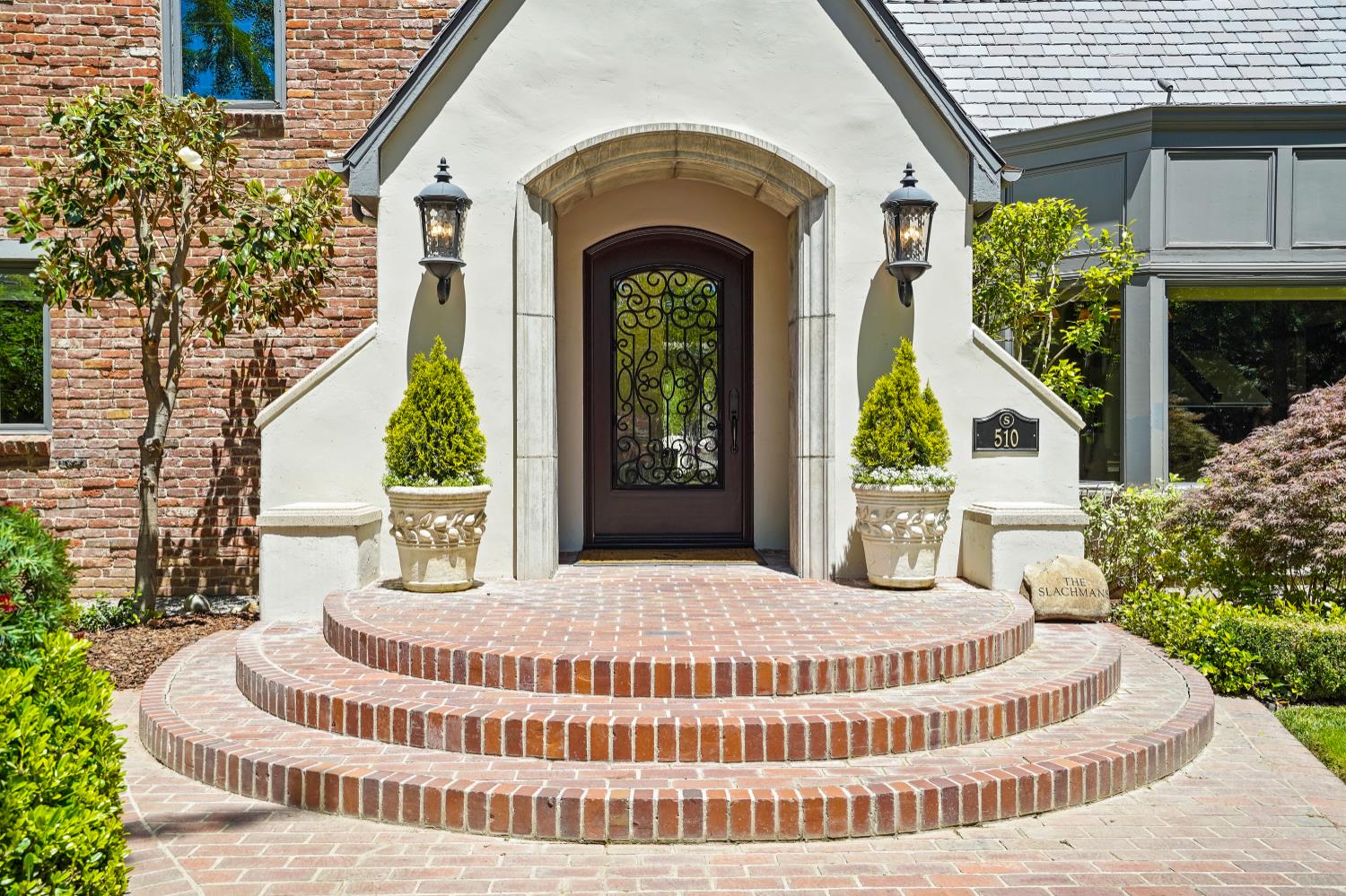 Detail Gallery Image 2 of 89 For 510 Knightsbridge Ln, Sacramento,  CA 95864 - 6 Beds | 4/1 Baths