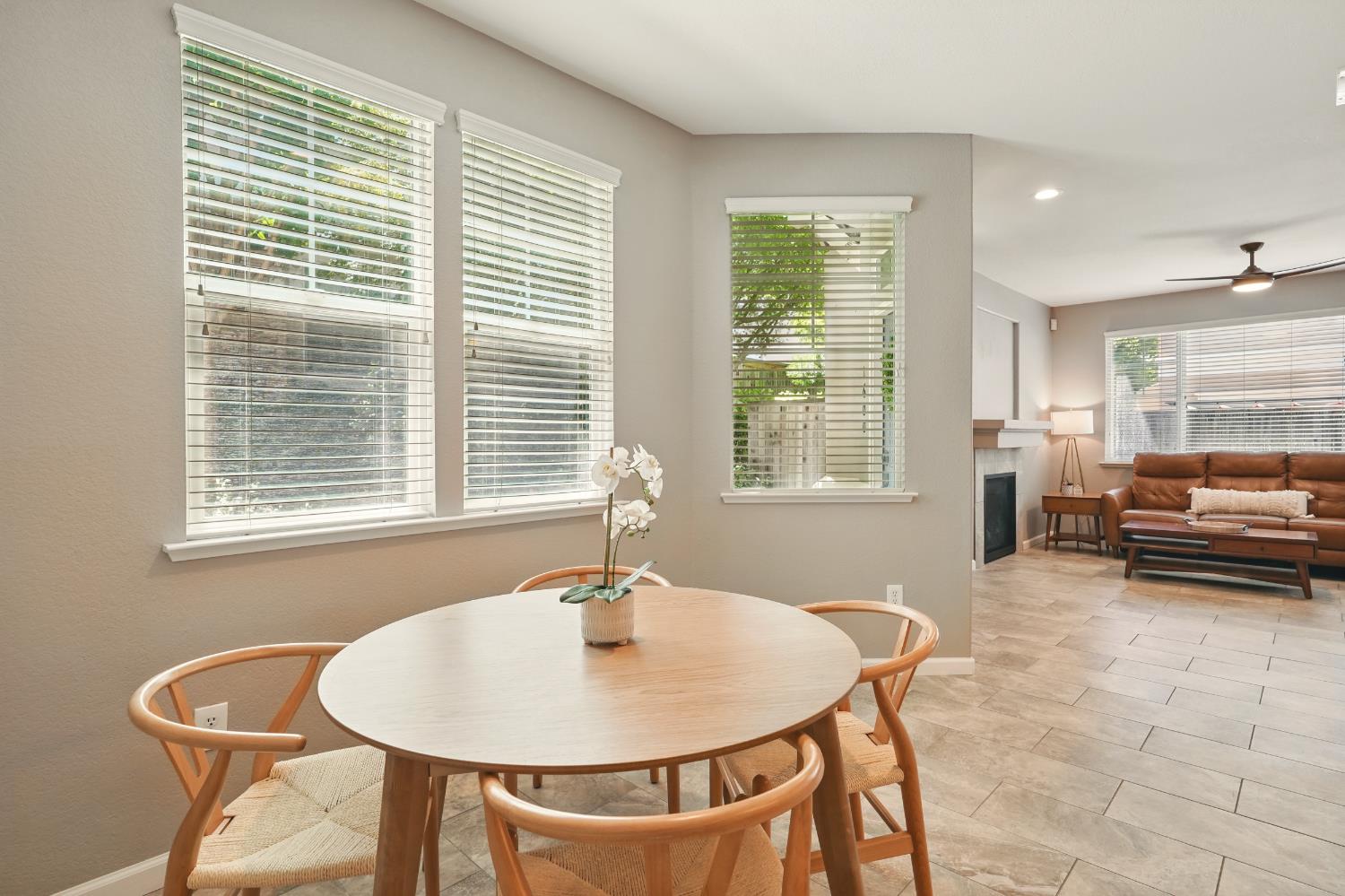 Detail Gallery Image 20 of 34 For 1600 Kentucky Way, Rocklin,  CA 95765 - 2 Beds | 2/1 Baths