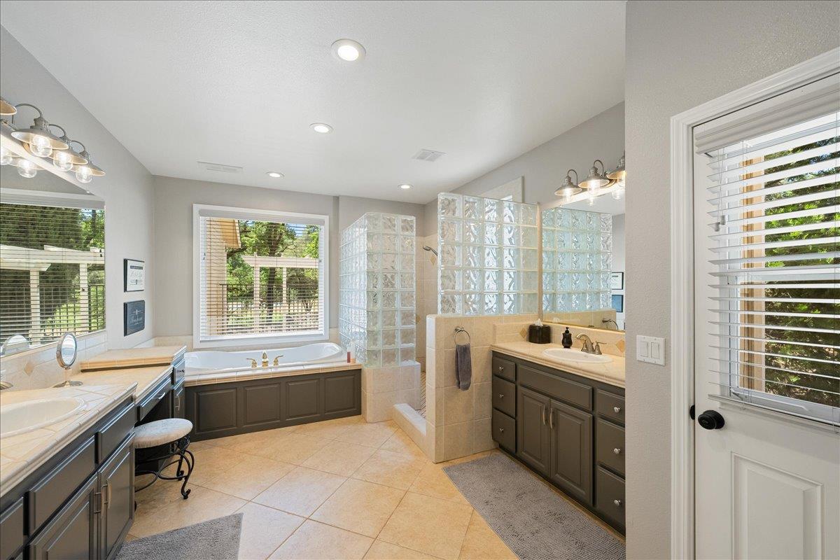 Detail Gallery Image 30 of 69 For 2951 N Shingle Rd, Shingle Springs,  CA 95682 - 3 Beds | 3 Baths