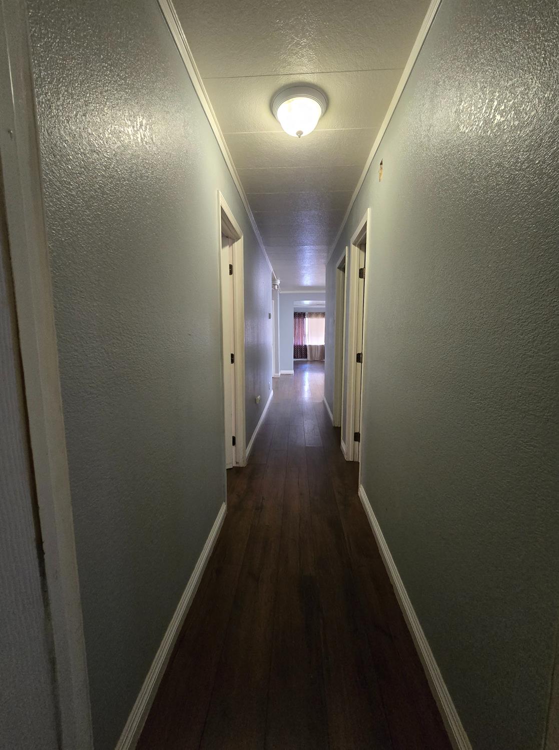 Detail Gallery Image 32 of 43 For 94 Bentley Ave, Sacramento,  CA 95823 - 3 Beds | 2 Baths