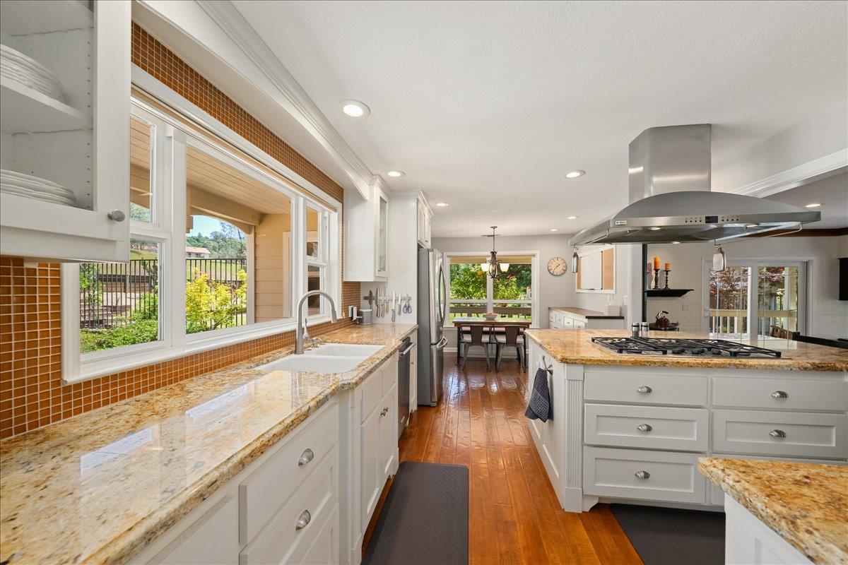Detail Gallery Image 12 of 69 For 2951 N Shingle Rd, Shingle Springs,  CA 95682 - 3 Beds | 3 Baths