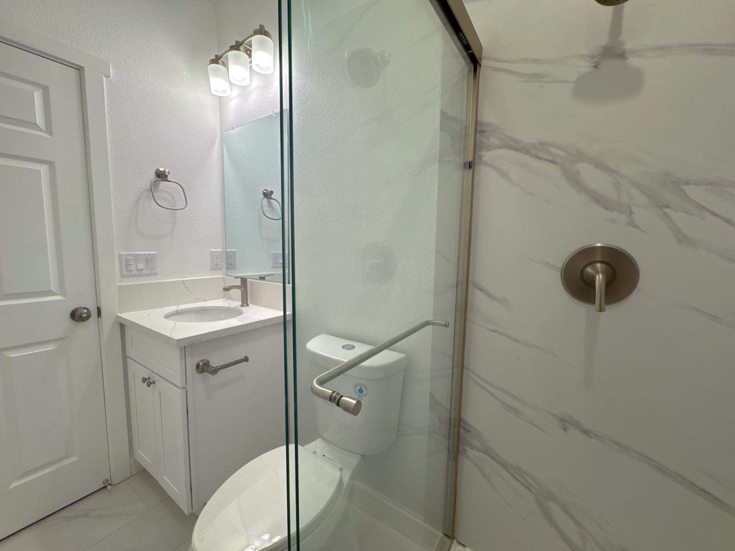 Detail Gallery Image 20 of 41 For 4821 36th St, Sacramento,  CA 95820 - 3 Beds | 2 Baths