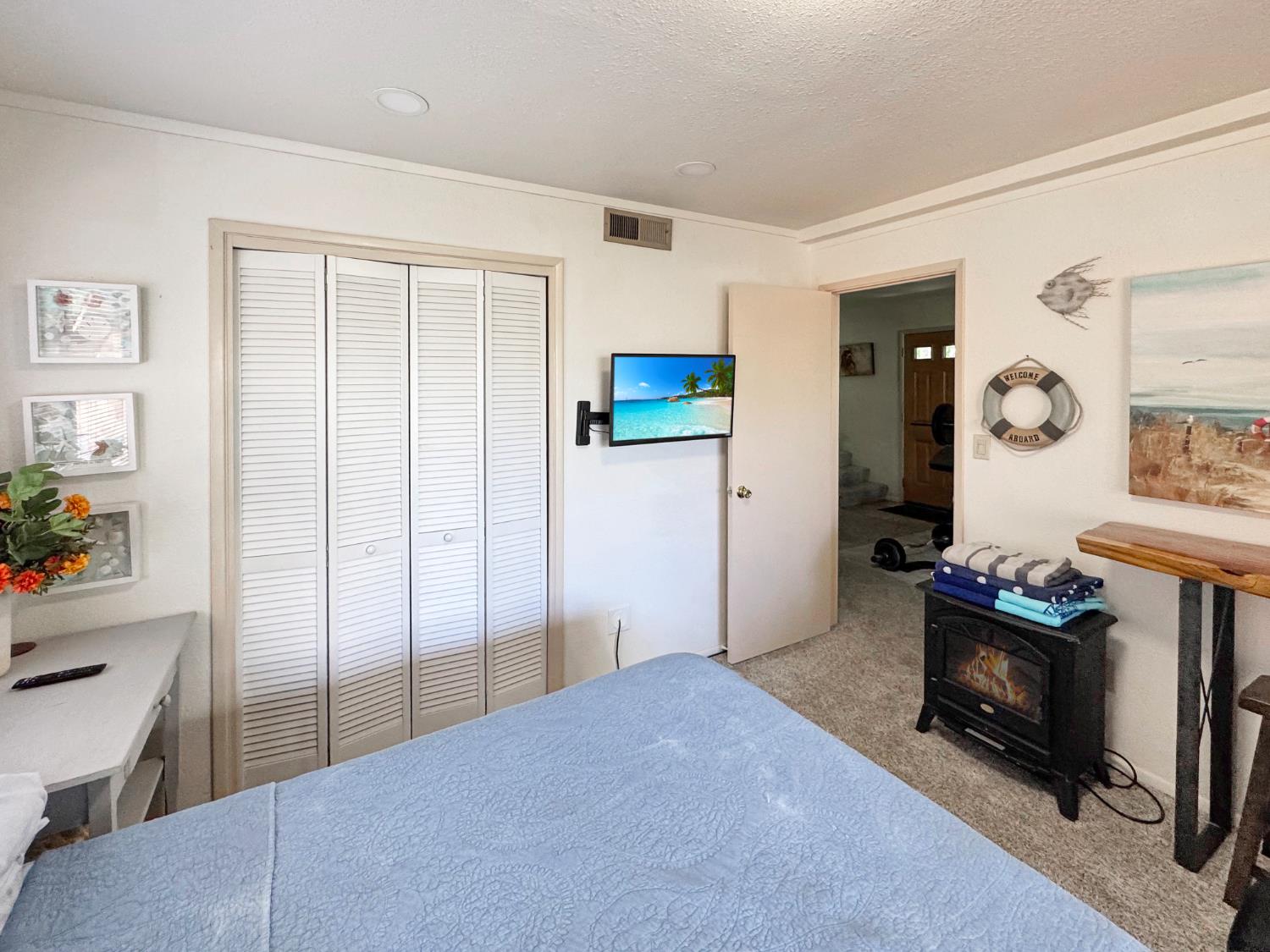 Detail Gallery Image 12 of 23 For 11869 Lakeshoren N., Auburn,  CA 95602 - 3 Beds | 2 Baths
