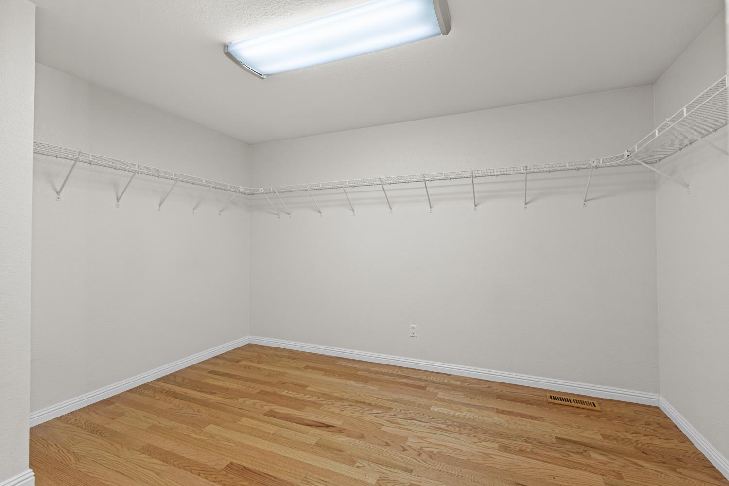 Detail Gallery Image 32 of 41 For 6840 Appomattox Way, Carmichael,  CA 95608 - 3 Beds | 2 Baths