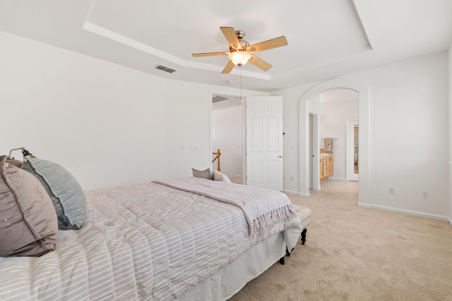 Detail Gallery Image 40 of 53 For 1889 Broadford Dr, Folsom,  CA 95630 - 4 Beds | 3 Baths