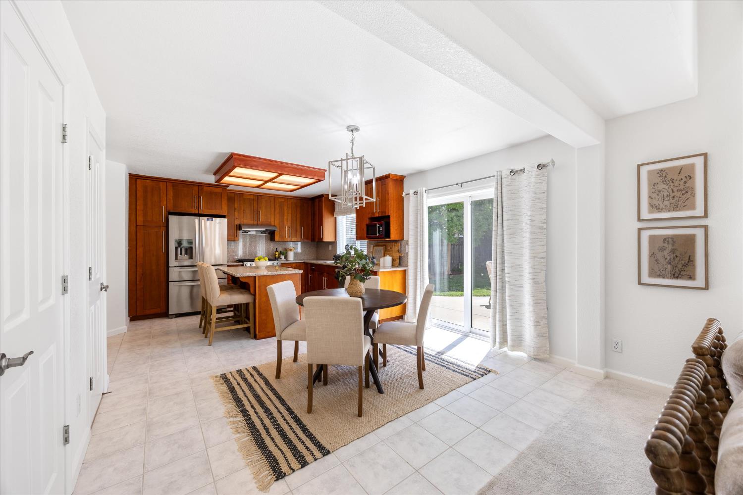 Detail Gallery Image 17 of 40 For 2929 Turnbuckle Cir, Elk Grove,  CA 95758 - 4 Beds | 2/1 Baths