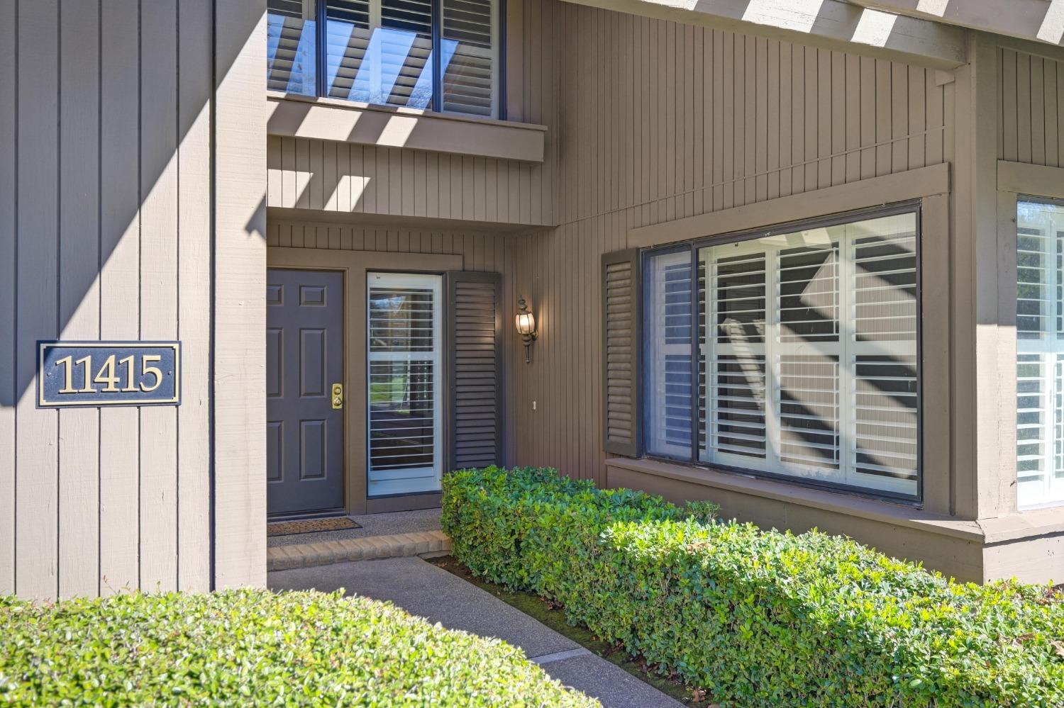 Detail Gallery Image 3 of 31 For 11415 Gold Country Blvd, Gold River,  CA 95670 - 3 Beds | 2/1 Baths