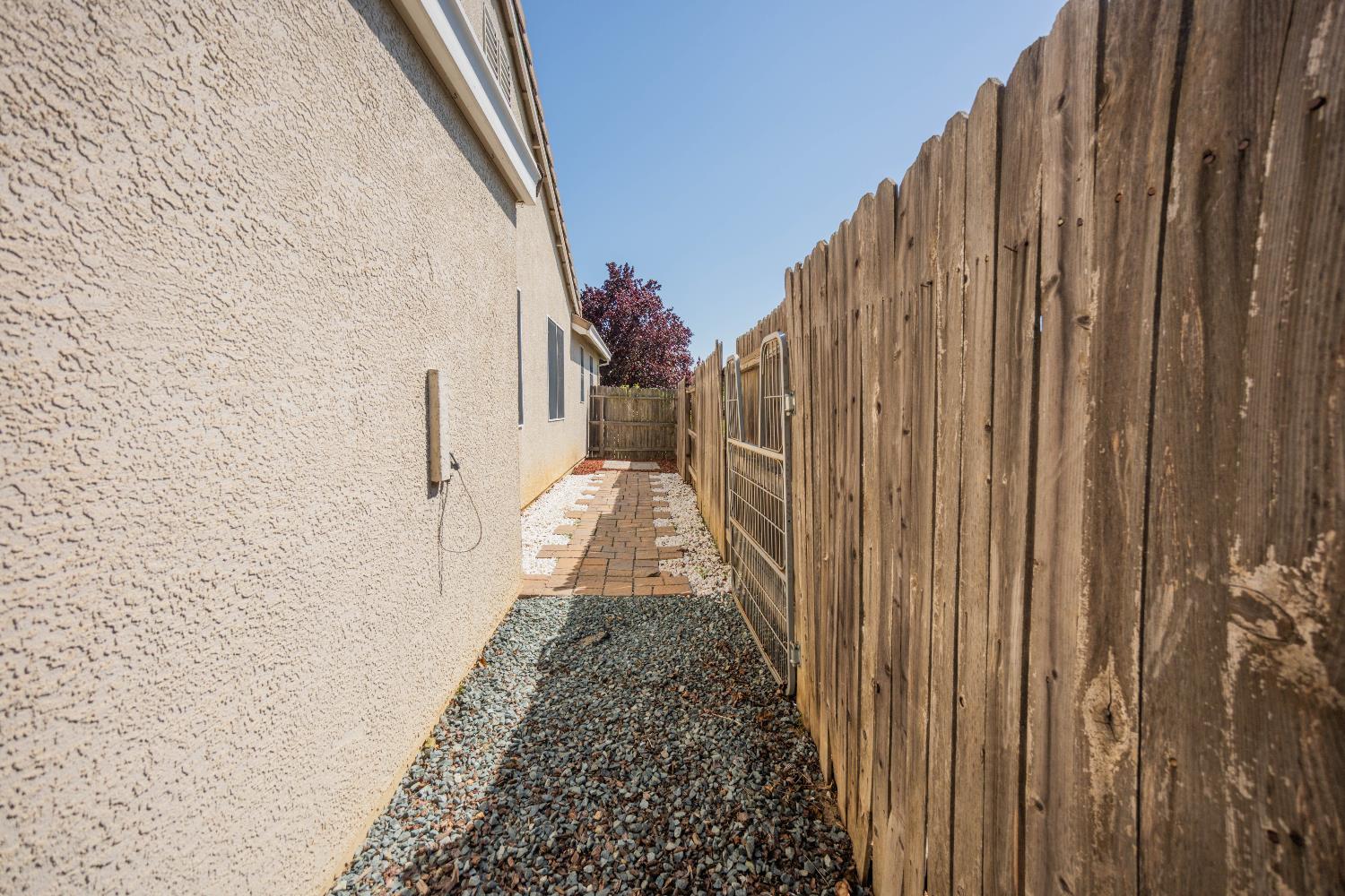 Detail Gallery Image 33 of 36 For 1187 W Kneebone Ct, Plumas Lake,  CA 95961 - 3 Beds | 2 Baths