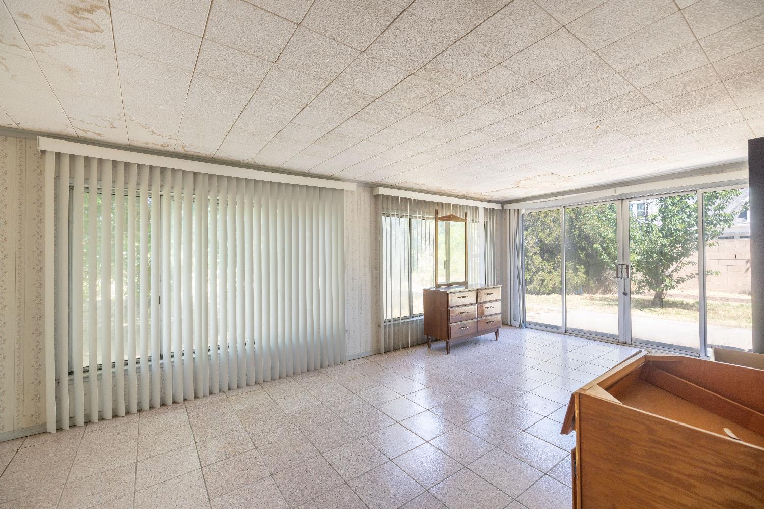Detail Gallery Image 27 of 40 For 5541 Mariposa Ave, Citrus Heights,  CA 95610 - 3 Beds | 2 Baths
