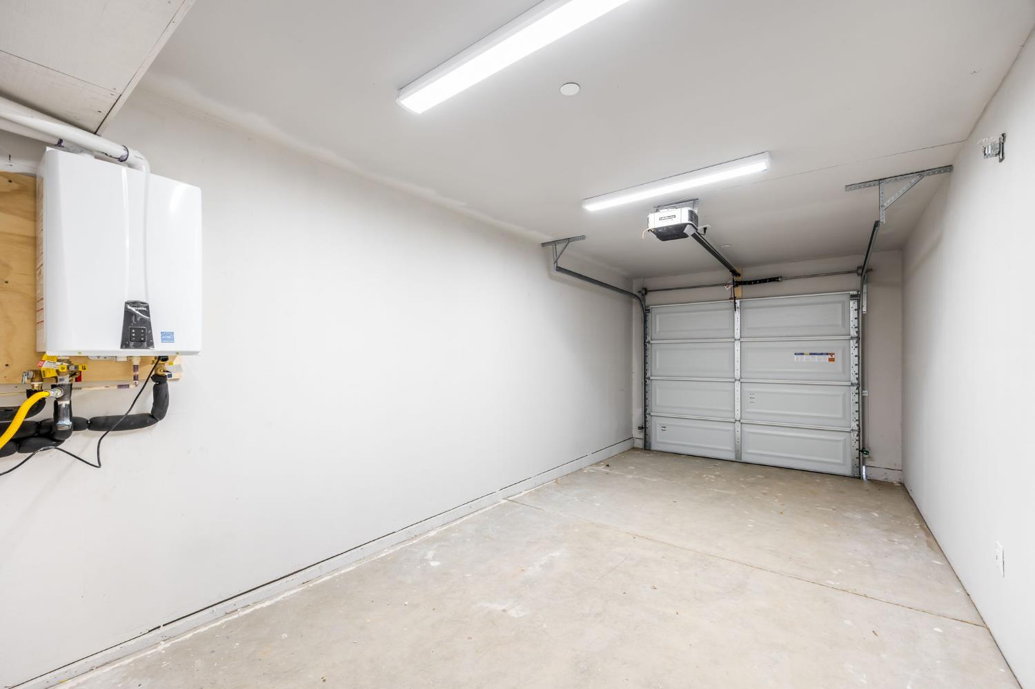 Detail Gallery Image 50 of 81 For 2409 Cava Ct, Sacramento,  CA 95825 - – Beds | – Baths