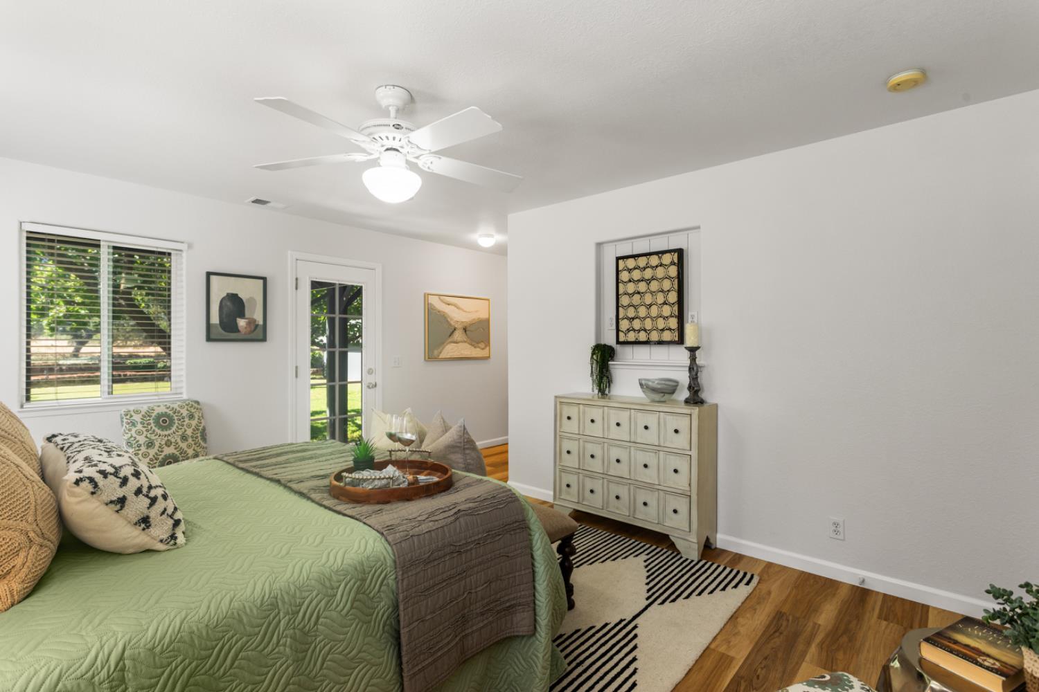 Detail Gallery Image 16 of 38 For 8782 Steven Ave, Orangevale,  CA 95662 - 4 Beds | 3 Baths