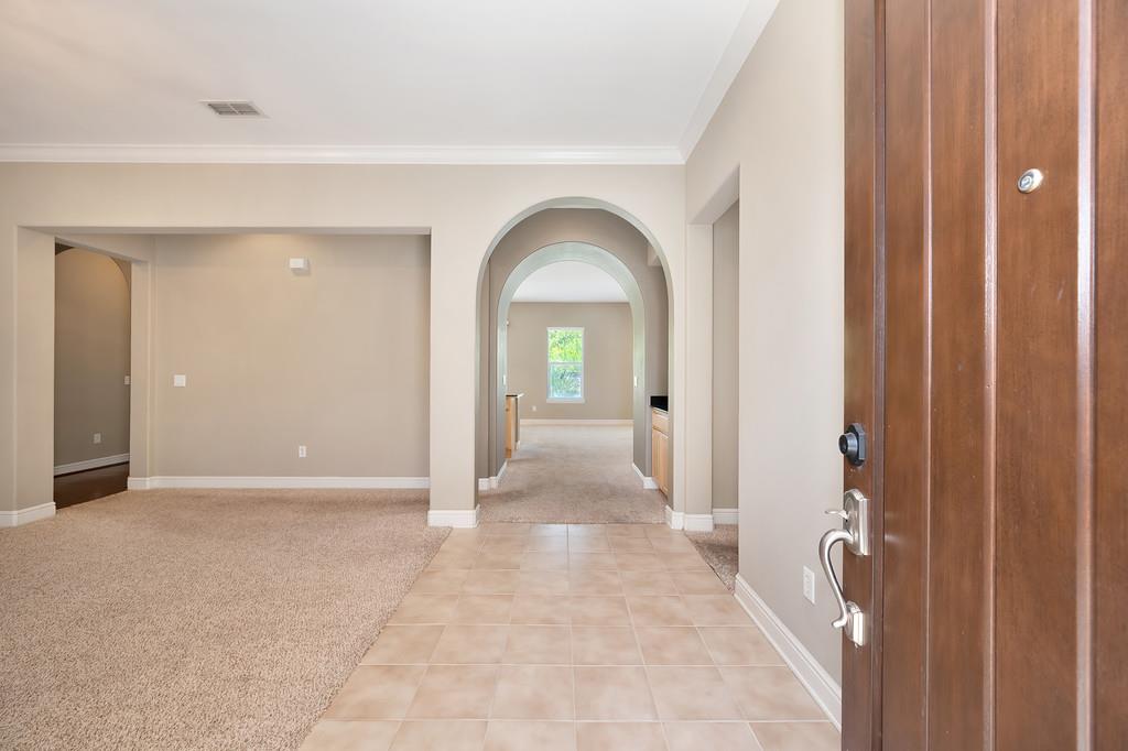 Detail Gallery Image 12 of 87 For 5729 Northborough Dr, Sacramento,  CA 95835 - 4 Beds | 3/1 Baths