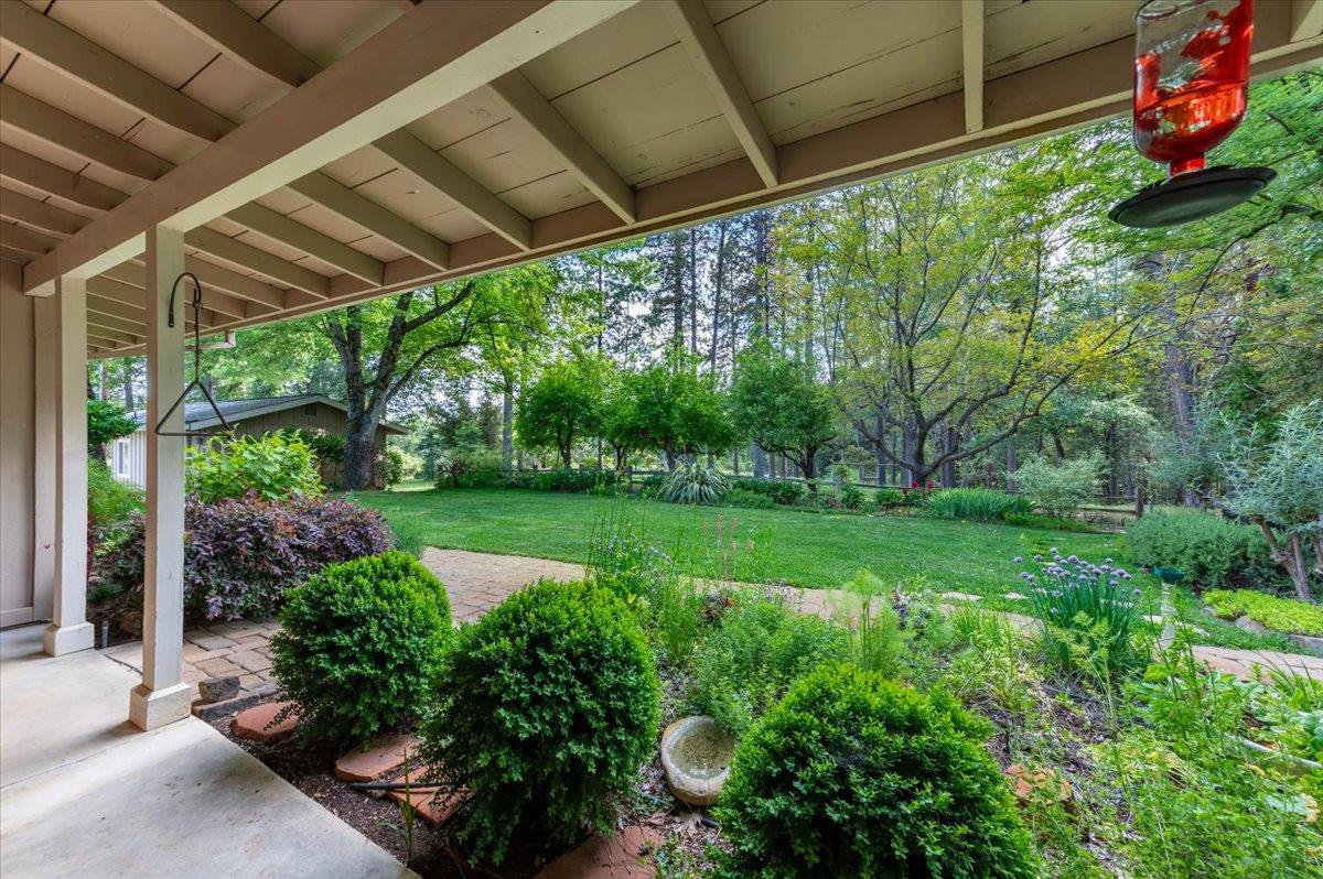 Karrys Place, Grass Valley, California image 38
