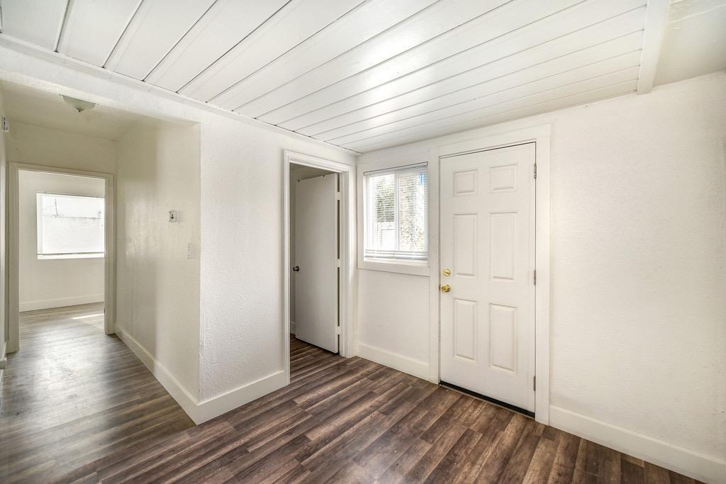 Detail Gallery Image 29 of 34 For 3946 23rd Ave, Sacramento,  CA 95820 - – Beds | – Baths