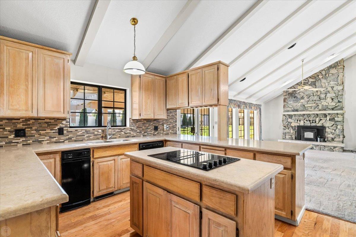 Detail Gallery Image 20 of 60 For 10007 Mountain Oak Rd, Oakdale,  CA 95361 - 3 Beds | 2/1 Baths